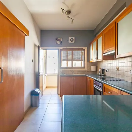 דירה 3 Bedroom