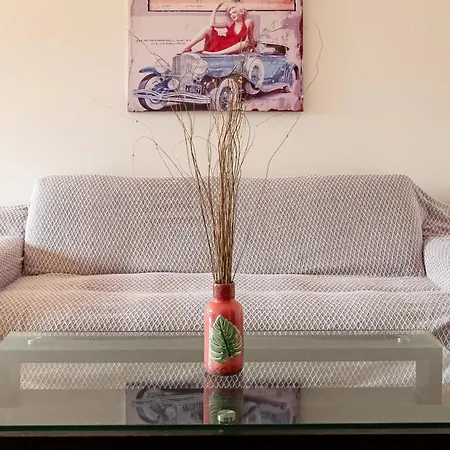 3 Bedroom * לרנקה
