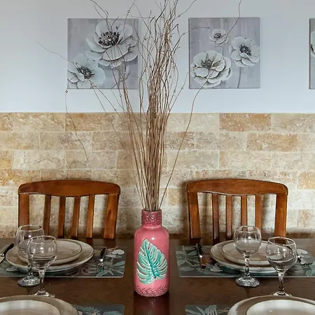 3 Bedroom Apartament *